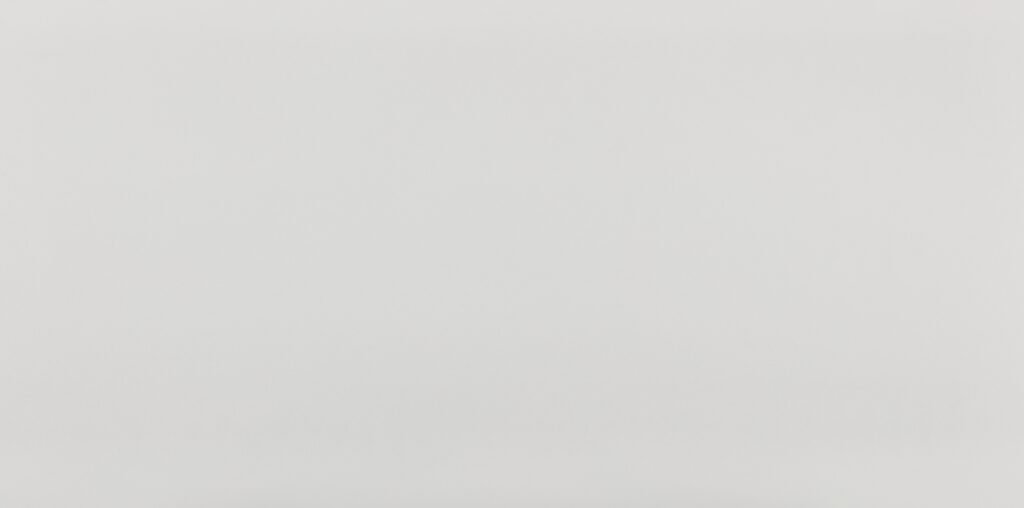 mk1001_plain_white_138″×79″_super_jumbo_quartz_stone_slab_meritara_cambodia_quartz_manufacturer