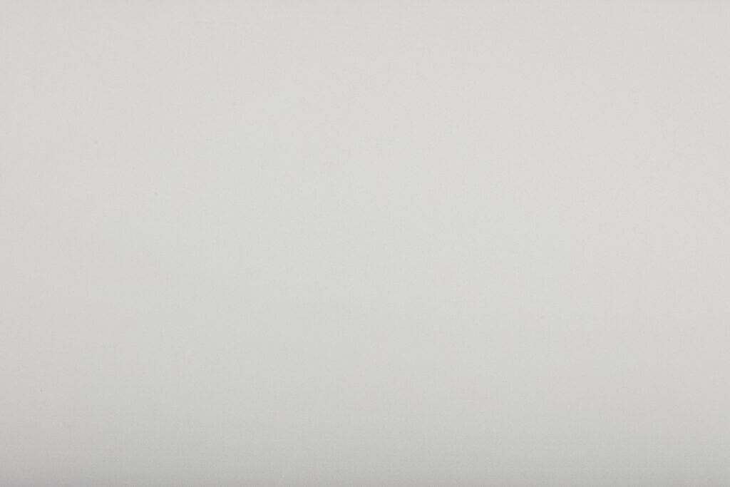 mk1002_plain_white_138″×79″_super_jumbo_quartz_stone_slab_meritara_cambodia_quartz_manufacturer