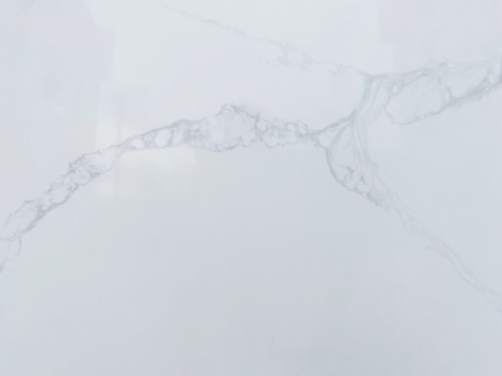 mx6205a_calacatta_quartz_super_jumbo_quartz_slab_meritara_cambodia_quartz_factory