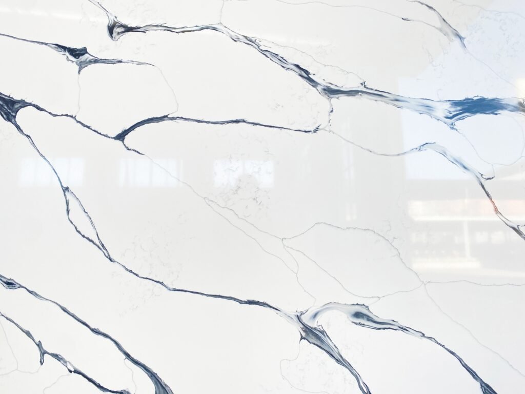 mx6250_calacatta_quartz_super_jumbo_quartz_slab_cambodia_quartz_factory_meritara