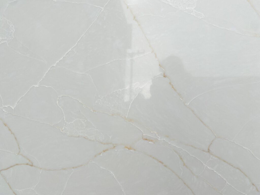 mx8117_meritara_cambodia_low_silica_super_jumbo_quartz_slab